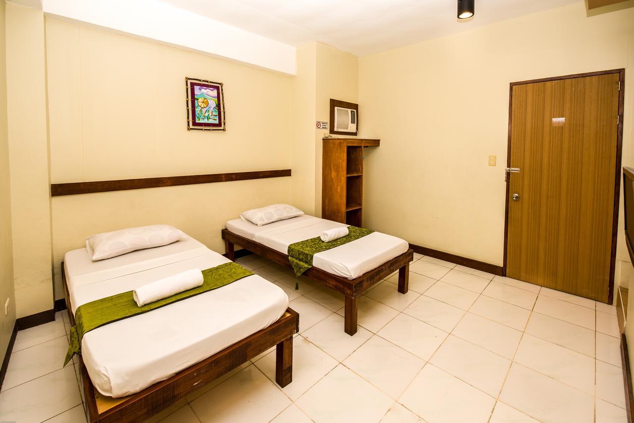 Qm Pension House Тагбиларан Экстерьер фото